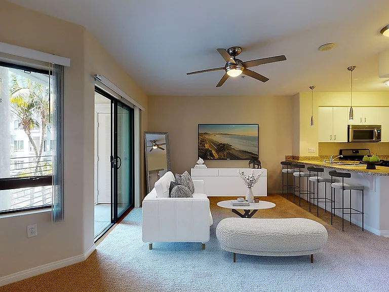 5600 Wilshire — Photo 20
