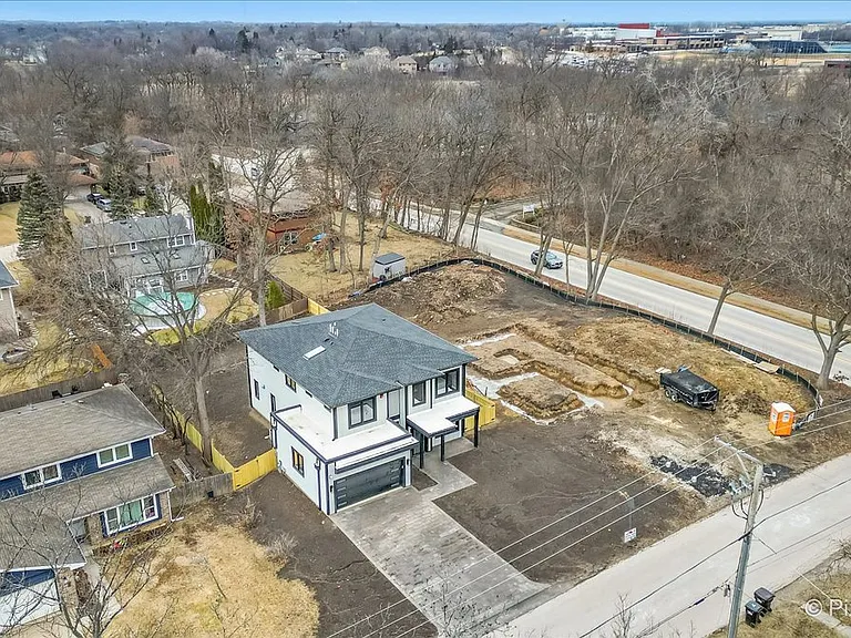 148 Oak St — Photo 39