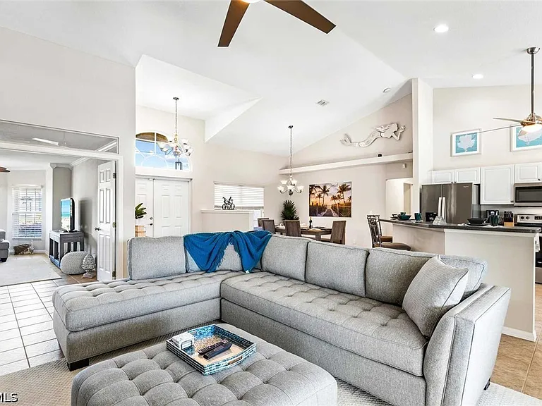 4131 SW 17th Pl — Photo 29