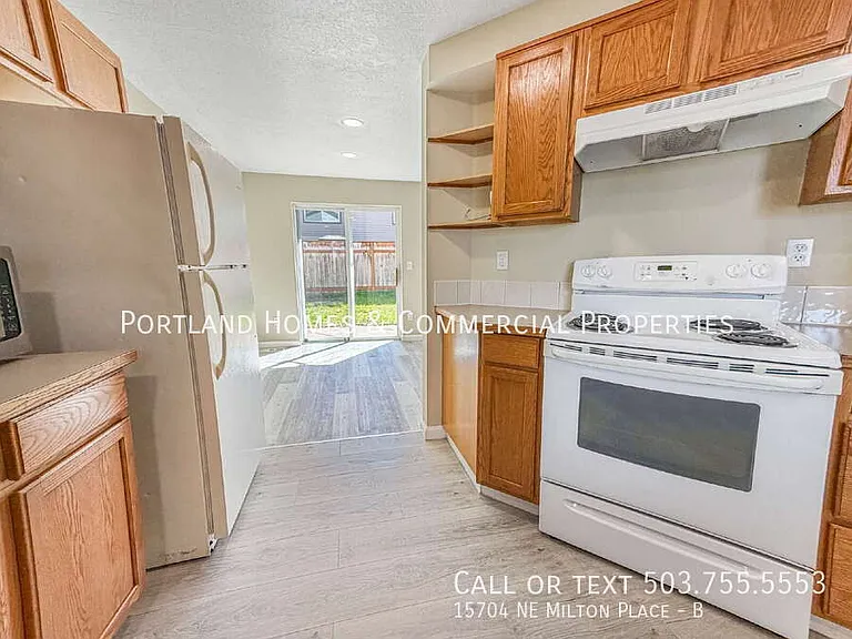 15704 NE Milton Pl #B — Photo 6