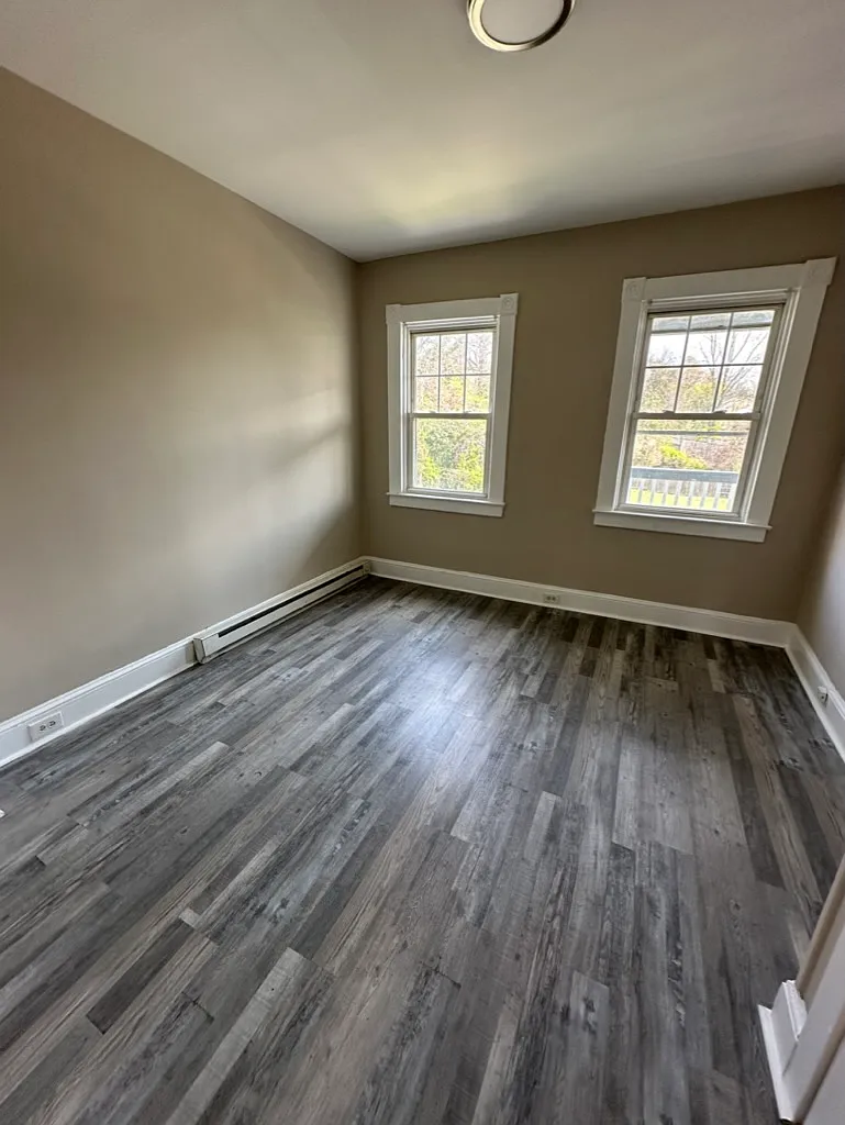 2 bed, 1.0 bath, $1,400 — Photo 4