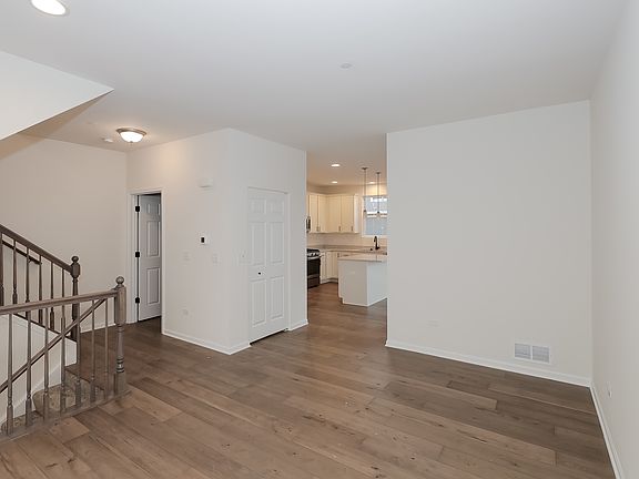 4th image of 12704 W Belmont 21.03 Ct