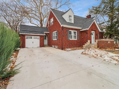 124 34th St, Des Moines, IA, 50312