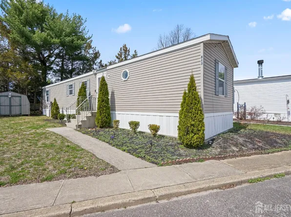 813 North St, Jackson, NJ 08527
