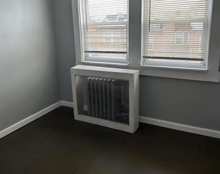 2629 Grogan Ave — Photo 5