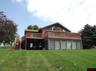 62661 Shorewood Ln, Madison Lake, MN 56063