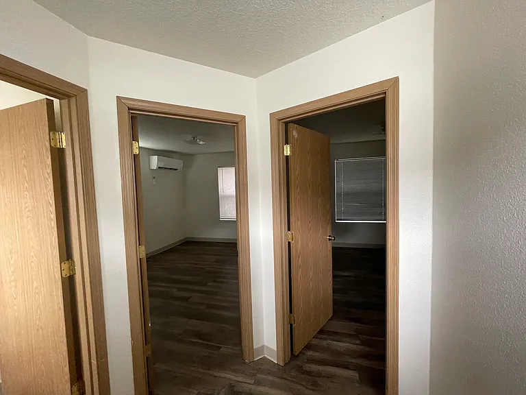 2420 T St — Photo 22