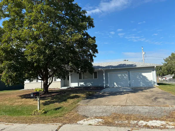 207 Kristine Ave, Clinton, MO 64735