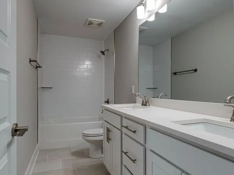 1631 Northview Ave #B — Photo 9