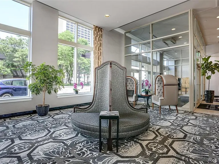 525 W Lafayette Blvd #21B — Photo 49