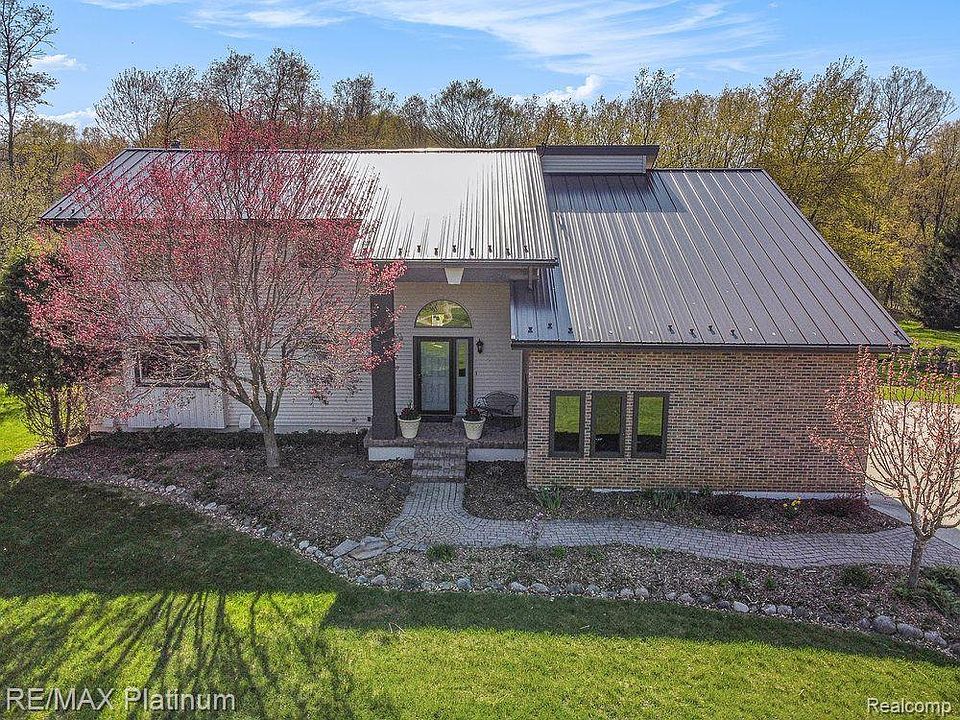 1st image of 2674 Echo Ln