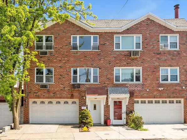 287 W 234th St, Bronx, NY 10463