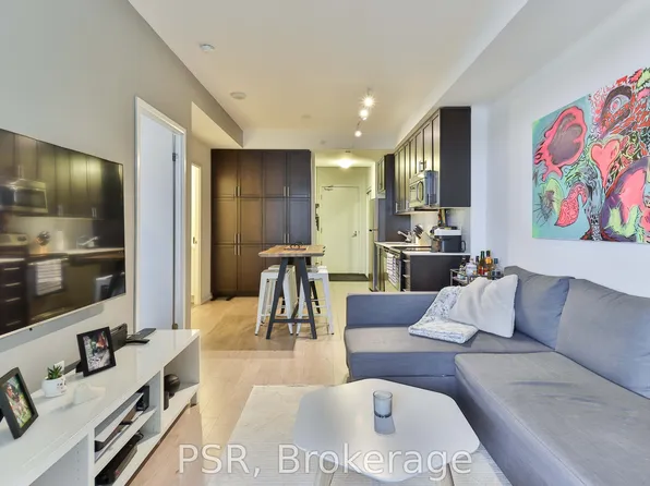 36 Via Bagnato #638, North York, ON M6A 0B7