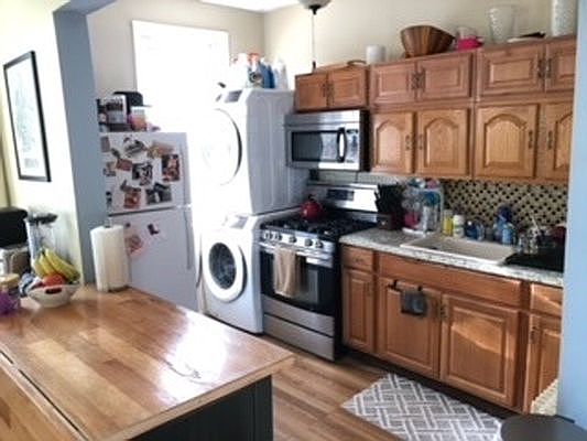 1st image of 510 17th St APT 2
