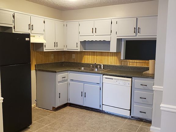 2nd image of 3586 Wessex Ct