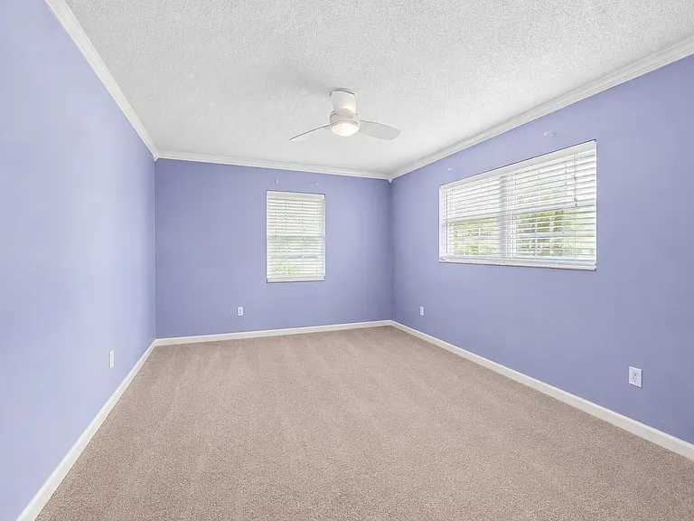 995 Alcala Dr — Photo 3