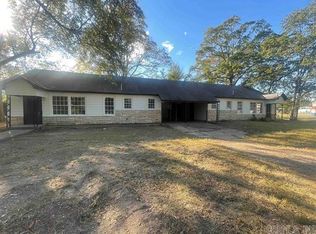 2402-2404 W Walnut St, Pine Bluff, AR 71601