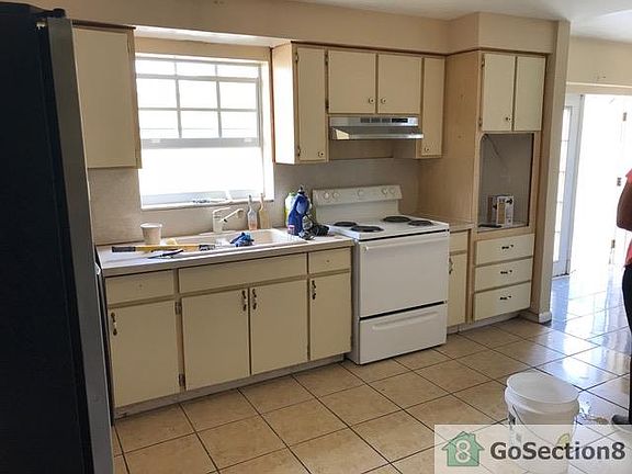5th image of 5231 NW 12th Ct