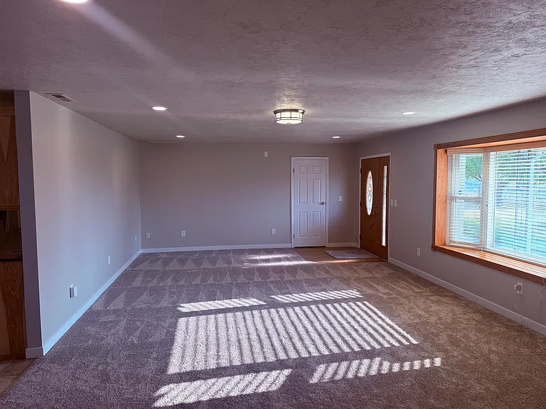 13561 Willis Rd — Photo 3