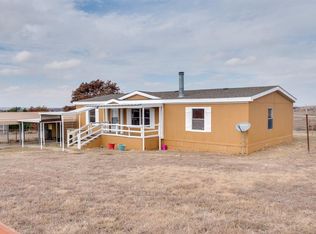 221 Carter Hills Ln, Weatherford, TX 76085