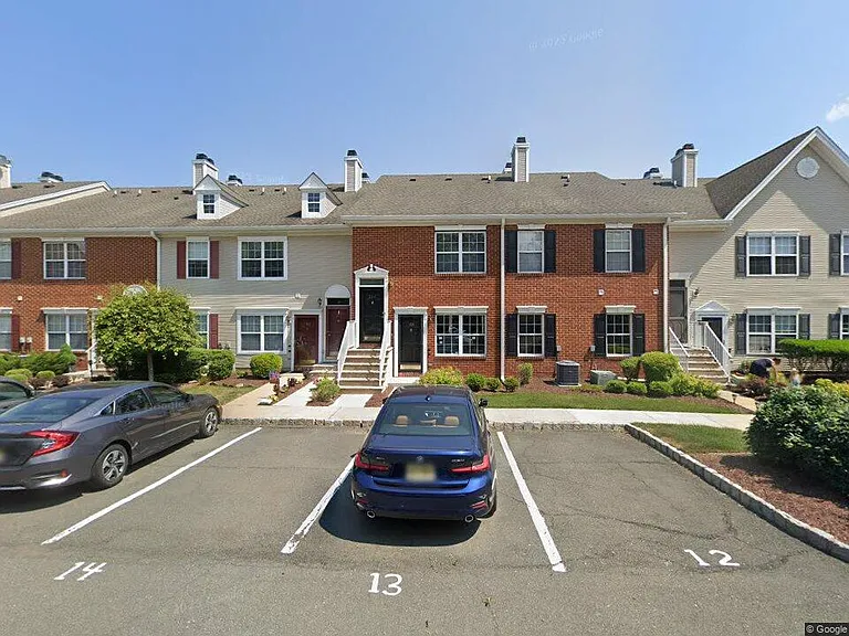 104 Gentry Ct #104 — Photo 1