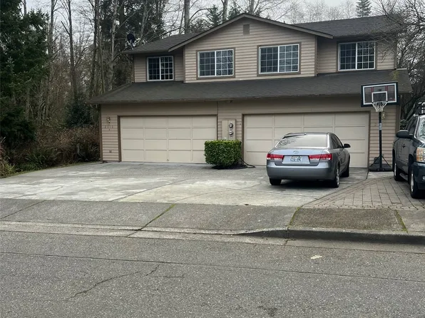 2010 Hollow Dale Place #A & B, Everett, WA 98204