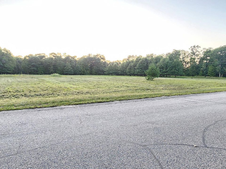 1st image of N Lakeview Dr