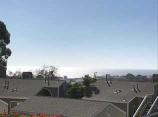 976 Shore Crest Rd, Carlsbad, CA 92011