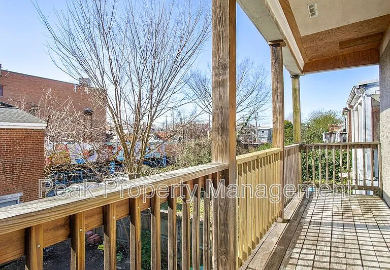2901 Ellwood Ave #2 — Photo 26