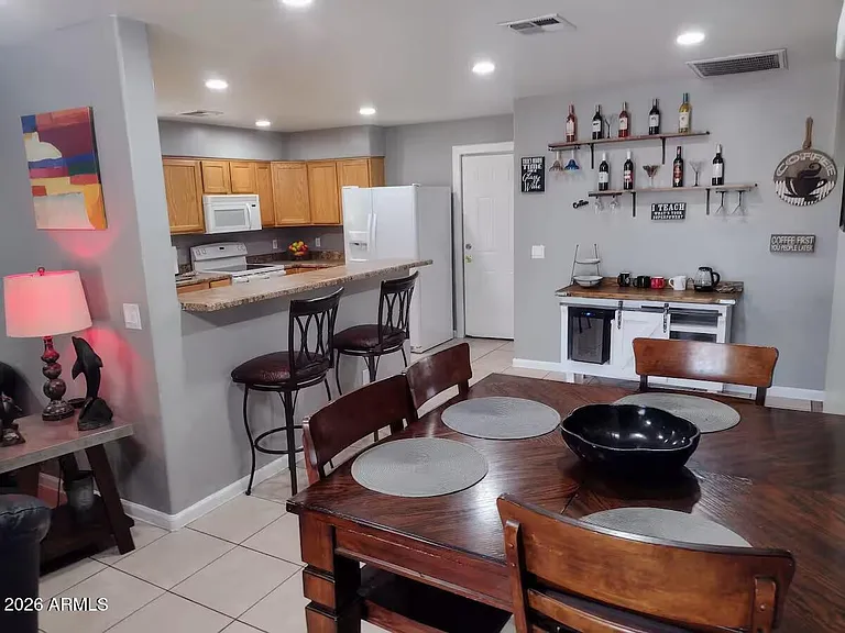 2919 W Palm Ln — Photo 4