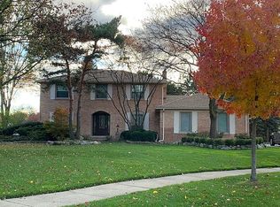 4373 Bender Ct, Troy, MI