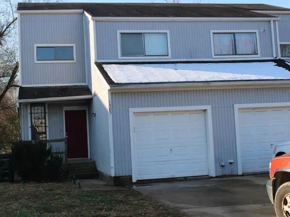 1505 Casey Ct, Leavenworth, KS