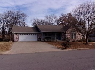 1105 Chase Ave, Tahlequah, OK 74464