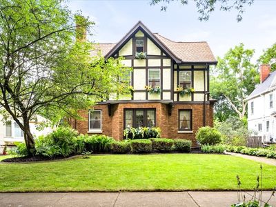 150 Seneca Pkwy, Rochester, NY, 14613