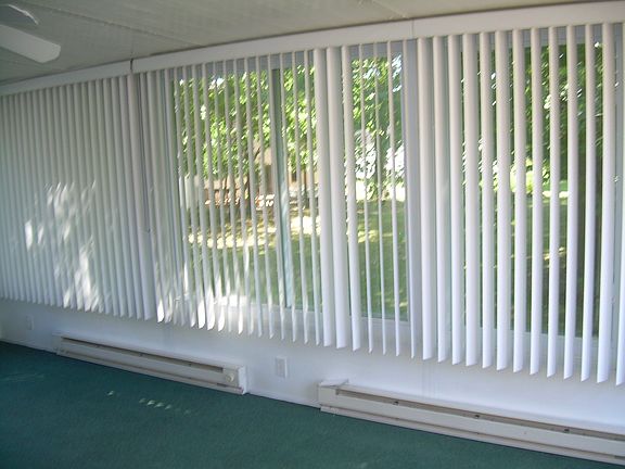 4th image of 948 Elizabeth Ct