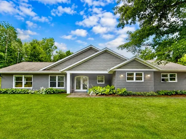873 170th Ave, New Richmond, WI 54017