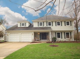 1124 Blue Larkspur Ln, Naperville, IL 60540
