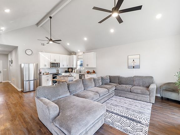 5th image of 301 Paschall Blvd