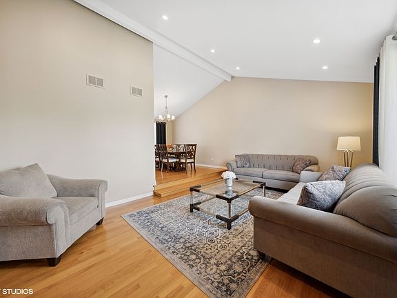 4th image of 15185 Rodao Ln