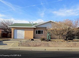 708 El Paso Dr, Farmington, NM 87401