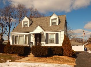 210 Bernice Ave, Northlake, IL 60164