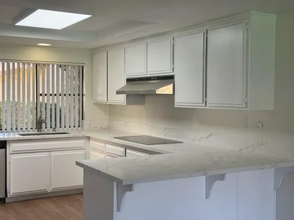 14 Presidio Pl, Palm Desert, CA 92260