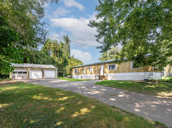 1121 Oliverda Rd, Sherwood, MI 49089