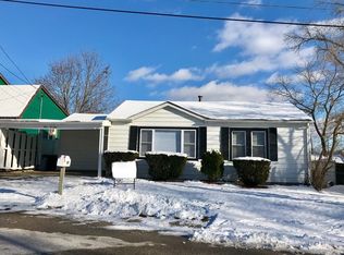 109 Hilldale Rd, Fox Lake, IL 60020