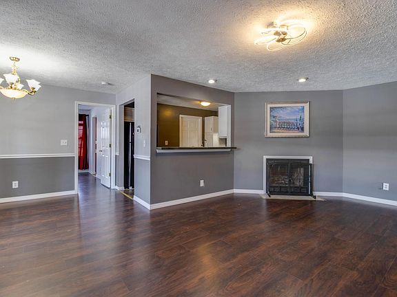 3rd image of 5110 Cody Pass Dr