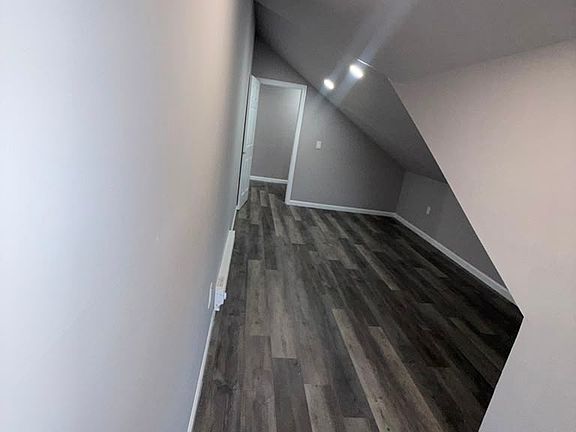 5th image of 1015 Prospect St Floor 2