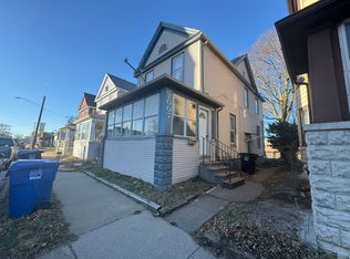 1007 4th Ave, Moline, IL 61265