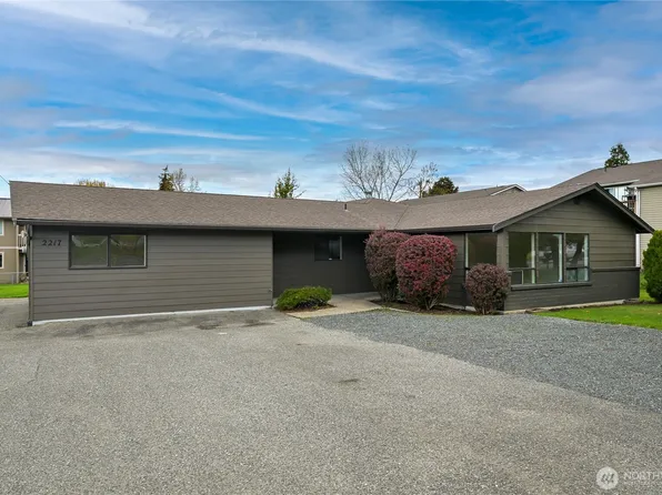 2217 Woburn Street, Bellingham, WA 98229