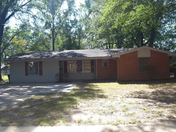 1305 Lee St, Jacksonville, AR 72076