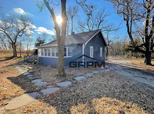 411 N Van Buren St, Hutchinson, KS 67501